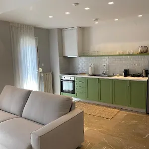 Theta θ2 Luxury Apartment's Yunanistan